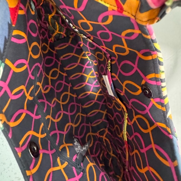 NWT Vera Bradley Two Way "Lola" Large
Crossbody Tote - Picture 3 of 4